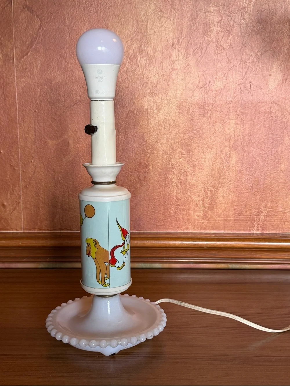 Vintage 1950s Milk Glass Nursery Lamp Circus Clown Giraffe Hobnail Base WORKS